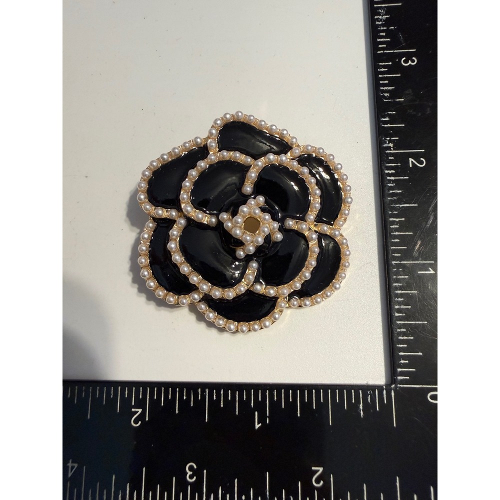 Black Enamel Camellia Flower Brooch Pin White Faux Pearl Gold Tone‎ Floral 2.5"